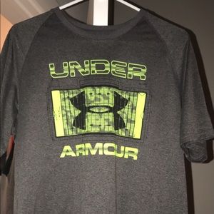 Men’s UnderArmour T shirt
